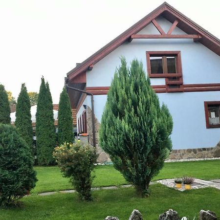 Penzion Saty Liptovske Sliace Екстер'єр фото