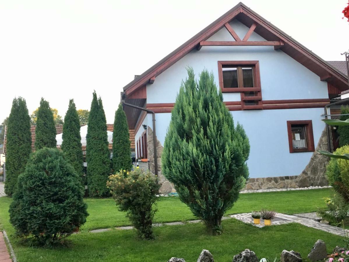 Penzion Saty Liptovske Sliace Екстер'єр фото